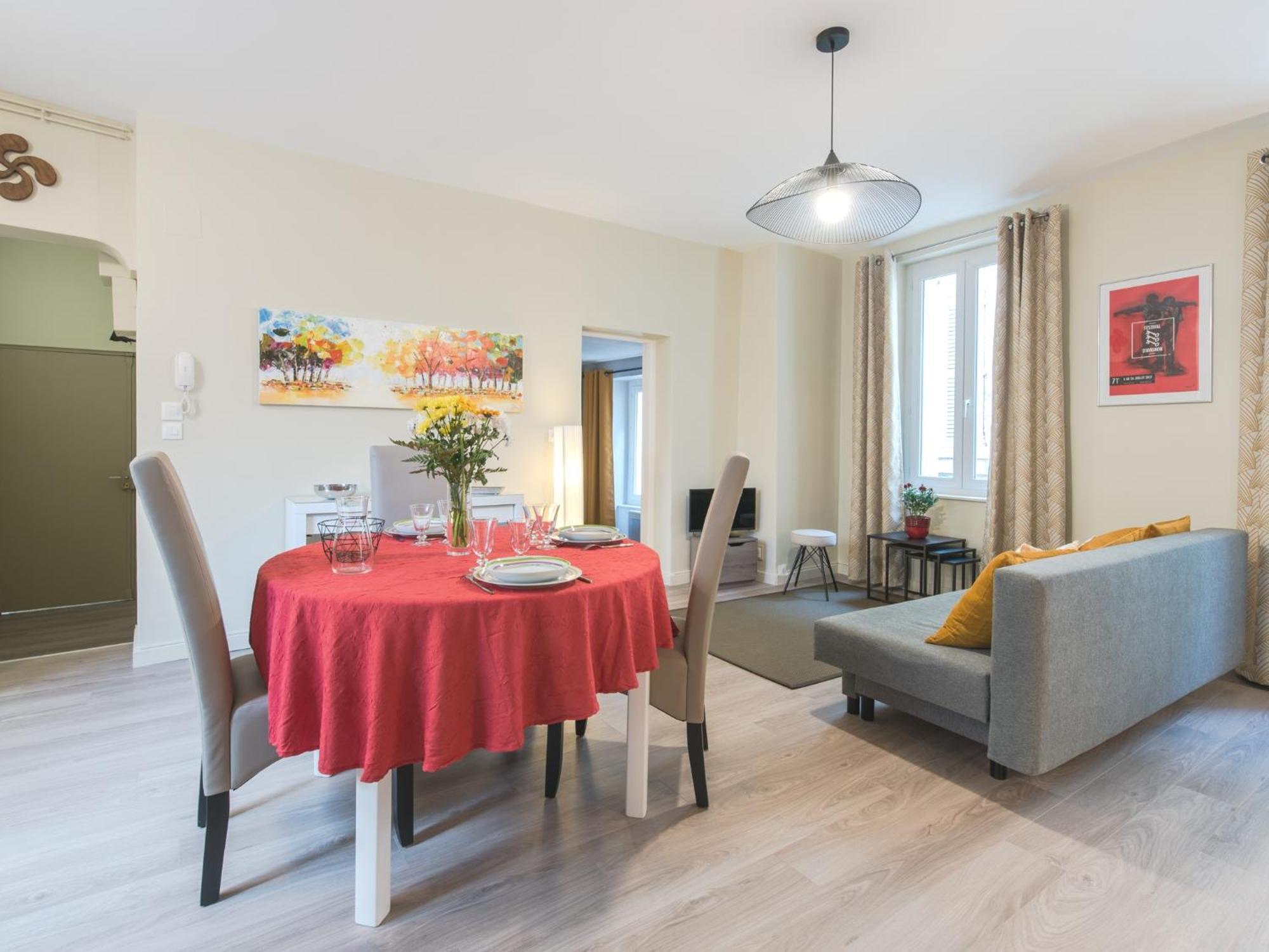 Charme Au Coeur D'Avignon Apartment ภายนอก รูปภาพ