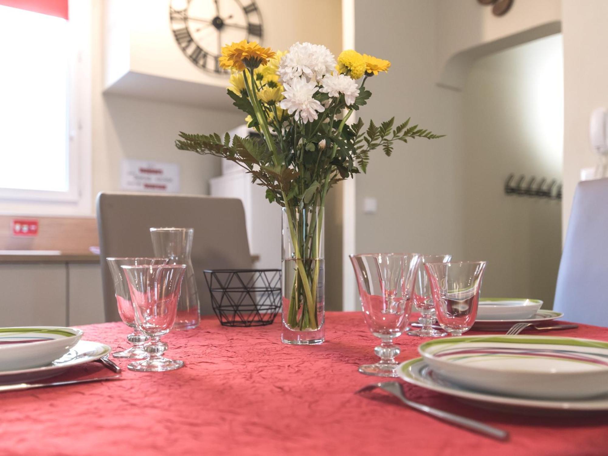 Charme Au Coeur D'Avignon Apartment ภายนอก รูปภาพ